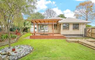 89 Beach Road, Pahurehure