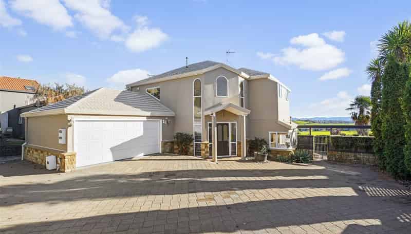 26 West Ridge Drive, Western Heights