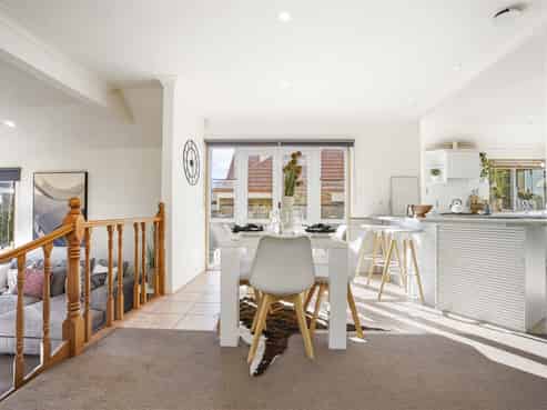 26 West Ridge Drive, Western Heights