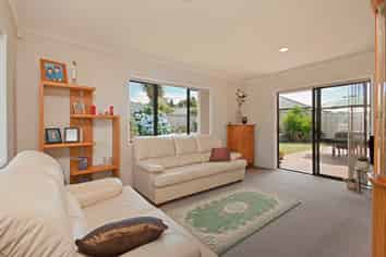 19 Ernest Shackleton Drive, Waiuku