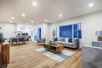 7 Mackay Drive, Greenhithe