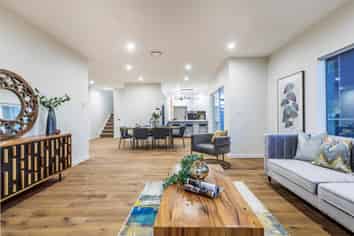 7 Mackay Drive, Greenhithe