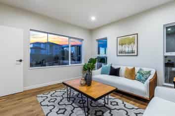 7 Mackay Drive, Greenhithe