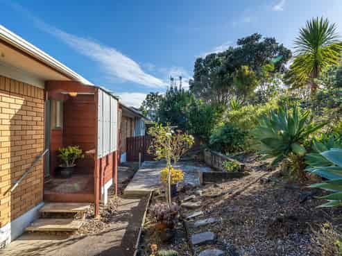 1/2 Orewa Street, Torbay