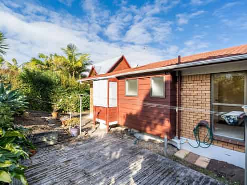 1/2 Orewa Street, Torbay