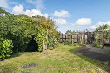 16 Elizabeth Street, Waikanae