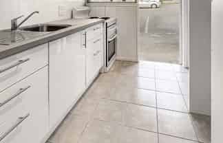 9/23 Locarno Avenue, Sandringham