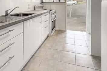 9/23 Locarno Avenue, Sandringham