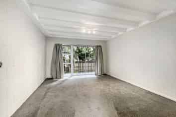 9/23 Locarno Avenue, Sandringham