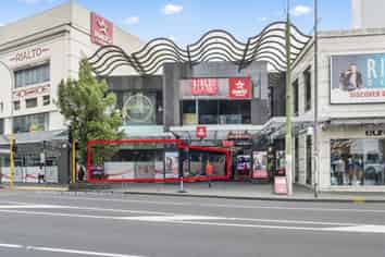 Prime Broadway retail opportunity