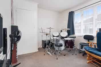 420 Main North Road, Redwood