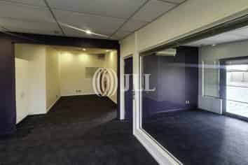 Sunny and Affordable Office Premise