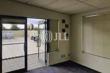 Sunny and Affordable Office Premise