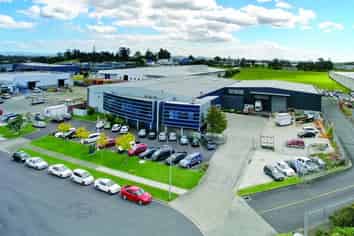 3,500 East Tamaki Warehouse - Available now!