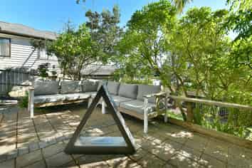 2/30 Alexander Avenue, Torbay