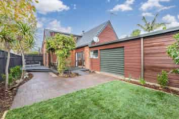 2/38 Dominion Street, Takapuna