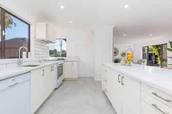 2/38 Dominion Street, Takapuna