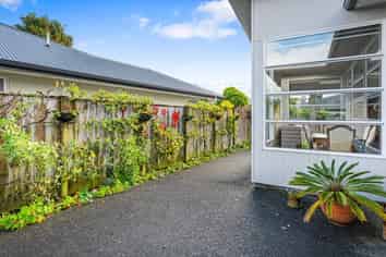 28 Cataldo Mews, Avalon