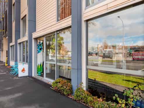 PASSIVE COMMERCIAL INVESTMENT