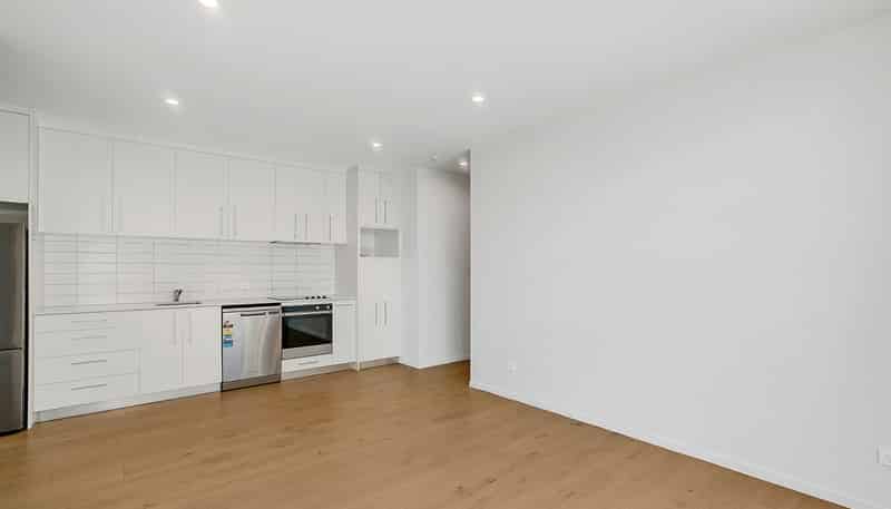 G01/165 Lake Road, Northcote