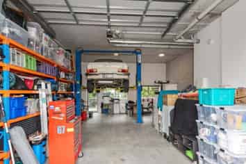 Affordable Albany warehouse