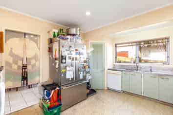 666 Beach Road, Browns Bay