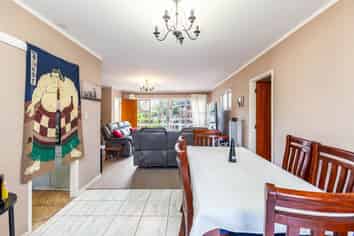 666 Beach Road, Browns Bay