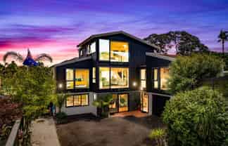 36a Seaview Road, Castor Bay