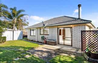 2/4 Solway Place, Mount Maunganui