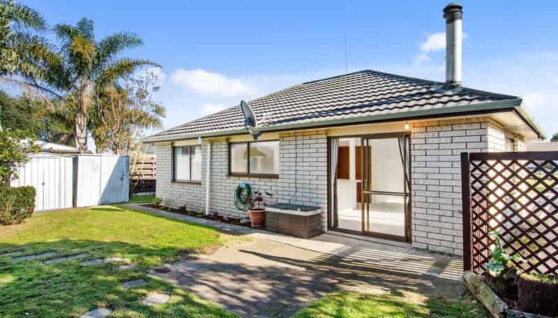 2/4 Solway Place, Mount Maunganui