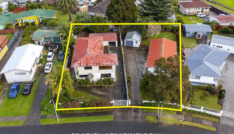 12 and 14 Windrush Close, Mangere