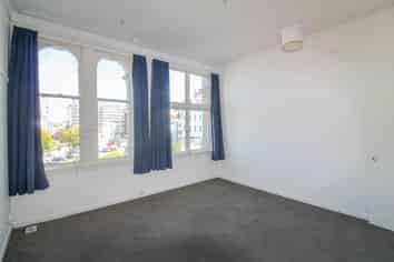 16A Dowling Street, Dunedin Central