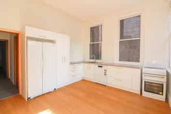 16A Dowling Street, Dunedin Central