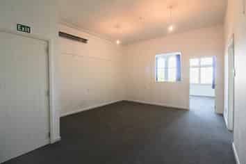 16A Dowling Street, Dunedin Central