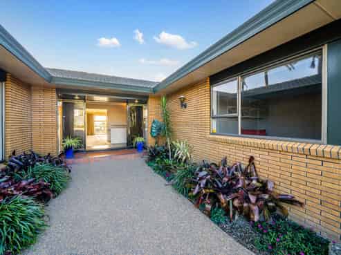 16 Eclipse Place, Half Moon Bay