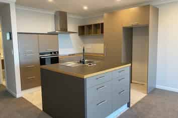 2B/12 Selwyn Street, Howick