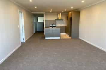 2B/12 Selwyn Street, Howick