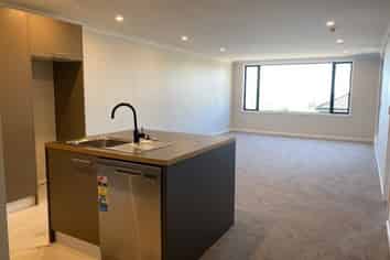 2B/12 Selwyn Street, Howick