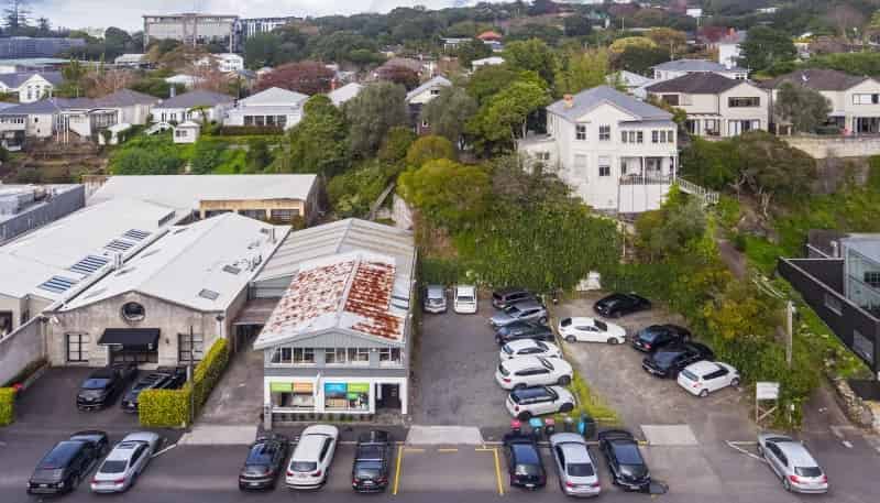 8-10 Roxburgh Street, Newmarket