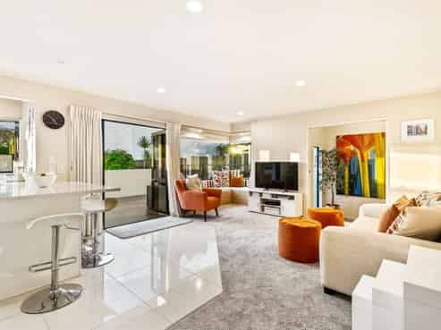 5 Huntly Road, Campbells Bay