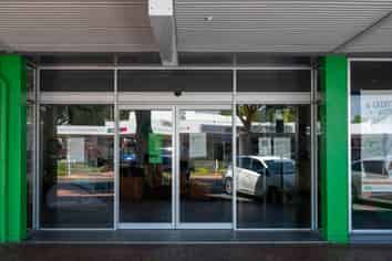 OWNER OCCUPIER OR INVESTMENT - CORNER EXPOSURE