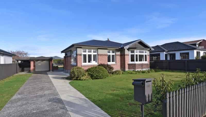 183 Catherine Street, Windsor