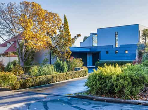 8 Harrods Court, Fendalton