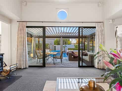 8 Harrods Court, Fendalton