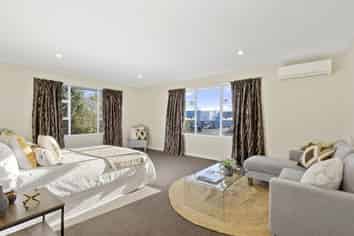 1 Parkwood Place, Parklands