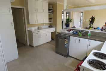 30 Pinehurst Crescent, Russley