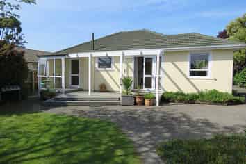 30 Pinehurst Crescent, Russley