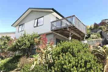 126c St Vincent Street, Toi Toi