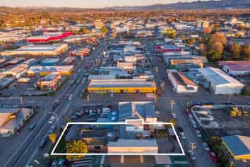 Accommodation or Redevelopment in Prime Location