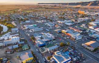 Accommodation or Redevelopment in Prime Location